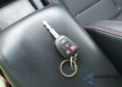 2017 Toyota Camry Le/Se/Xle/Xse z USA, uszkodzony, nr VIN 4T1BF1FK4HU451714